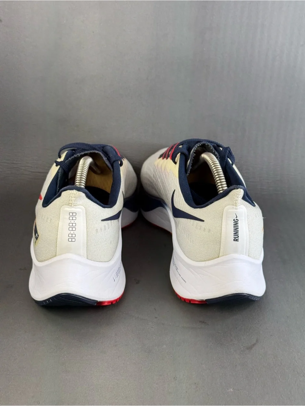 Nike AIR ZOOM PEGASUS 37 'NEW ENGLAND PATRIOTS' sneakers men’s 11